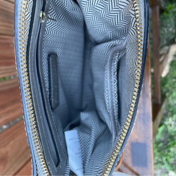 Steve Madden purse silver Gray perforated leather Women's crossbody Bag - Picture 12 of 16